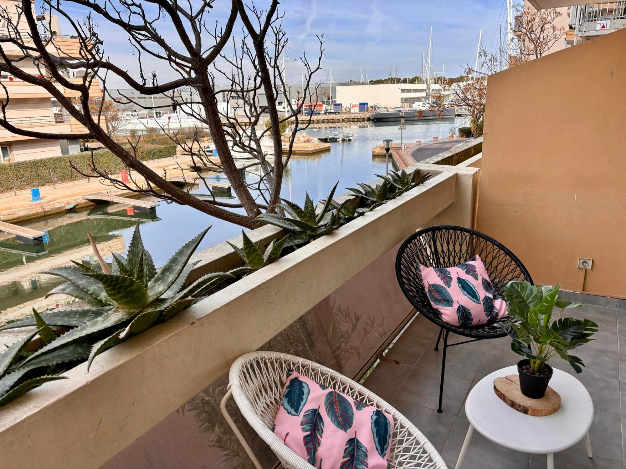 Superbe T2 Au Calme Avec Balcon Sur La Marina - 10 Appartement Canet-en-Roussillon Buitenkant foto